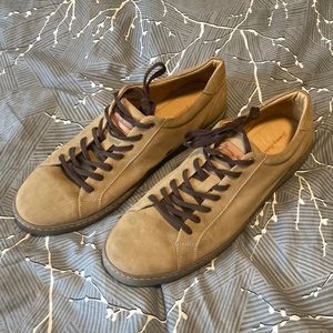 Tommy Bahama brown suede leather sneaker size 15m
